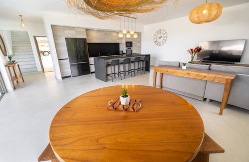 Punaauia Villa | Villa Dolce Vita with Concierge