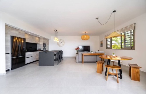 Punaauia Villa | Villa Dolce Vita with Concierge