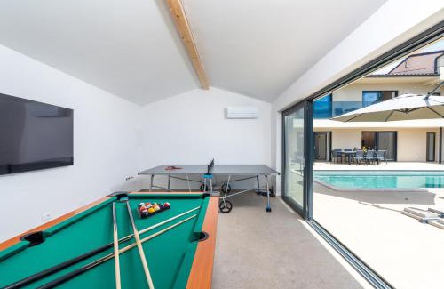 Rovinj Villa | Villa Domenica Medelina 5. City center, pool, jacuzzi, sauna
