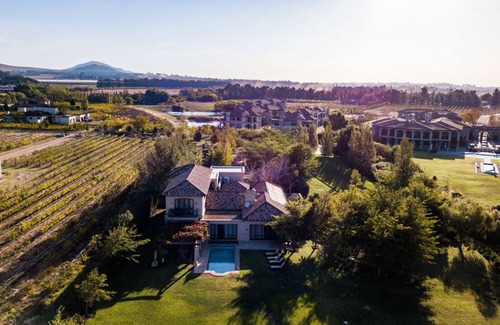 Paarl Villa | Villa Donkerkloof- Cape Winelands (Paarl)