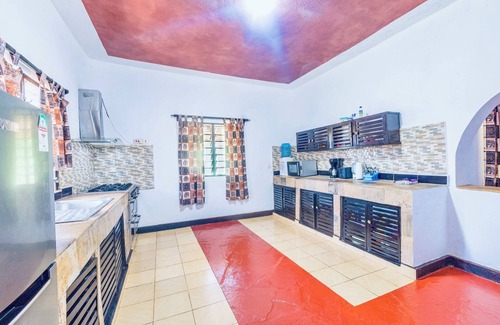 Diani Beach Villa | Villa Dora and Holly