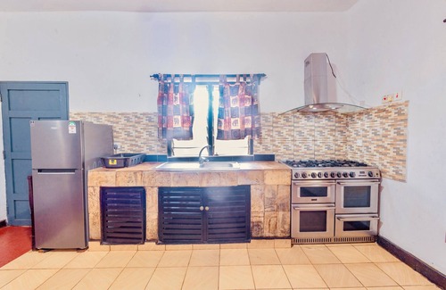 Diani Beach Villa | Villa Dora and Holly