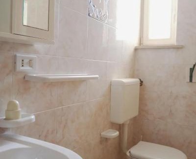 Castro Marina Bed & Breakfast | Villa Dora