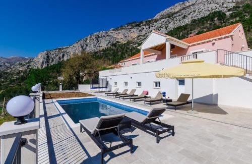 Pridvorje Villa | Villa Dragić