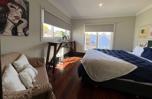 North Fremantle Villa | Villa Dragon Tree. Entire Home in Upmarket North Fremantle.