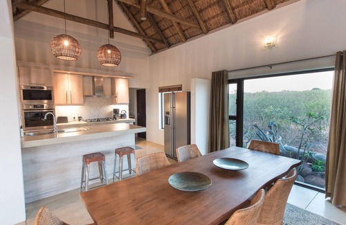 Hoedspruit Villa | Villa Drakensig: luxury holiday home with amazing views