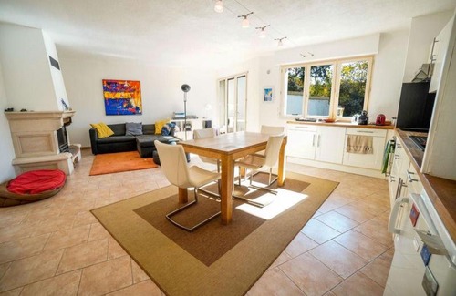 Aix-en-Provence Villa | VILLA DU LAC