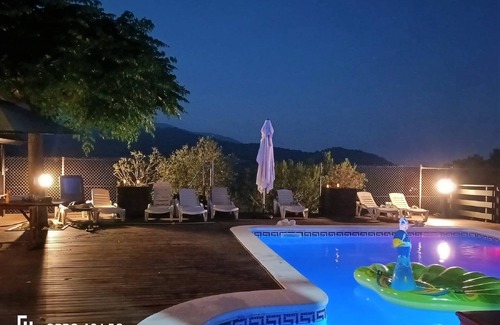 Riudecanyes House | VILLA DU LAC ideal house for family holidays with children, stunning view !