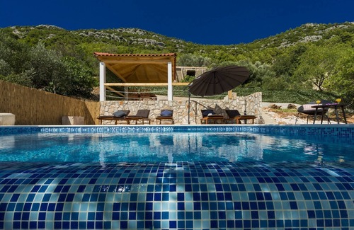 Mljet Villa | Villa Dundo Pero - Four Bedroom Villa with Swimming Pool and Sea View