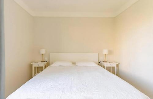 Six-Fours-les-Plages House | Villa Echauguette, Chambre et toilette privee Maison partagee avec la proprietaire