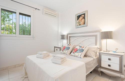 Alcaucin House | Villa Eden