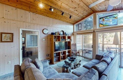 Guerneville House | Villa Eileen