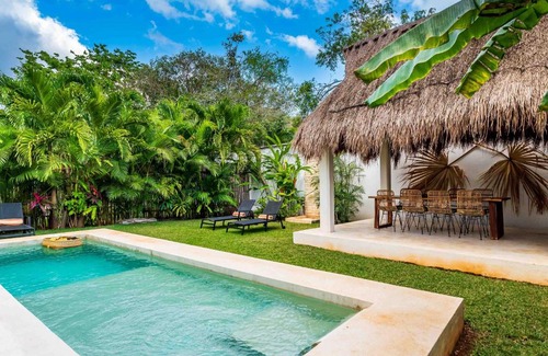 La Veleta Villa | Villa Ek'Balam & Villa Flamingo, Luxury Villas, Private Pool, Private Garden, Jacuzzi, 24h Security