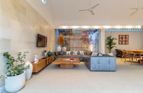 Nakula Villa | Villa Elea - Bright & Modern 2BR Villa in Seminyak with Private Pool and Sunset Rooftop