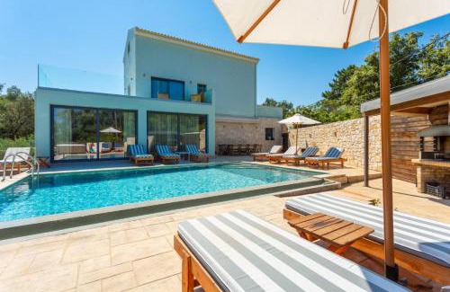 Petaleia Villa | Villa Eleanna