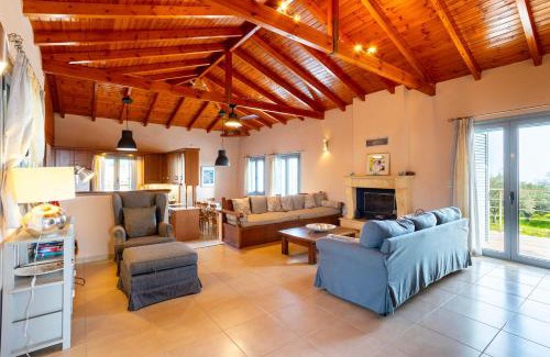 Kardamyli Villa | Villa Eleni - Private Pool Retreat near Kardamili