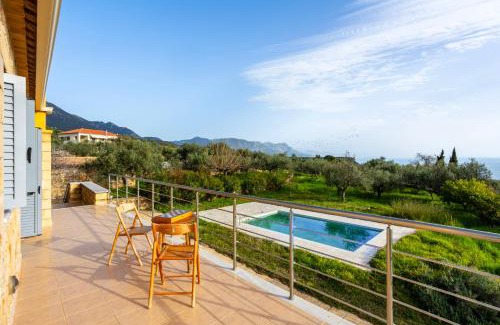 Kardamyli House | Villa Eleni - Private Pool Bliss near Kardamili