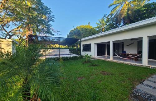 Parrita Villa | Villa Elenita - Pura Vida