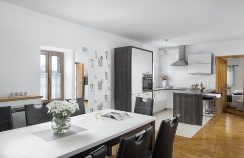 Krsan Villa | Villa Elia in Nova Vas - Haus für 8-10 Personen