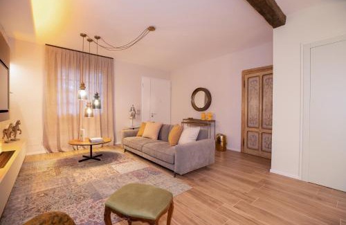 Cagnona Bed & Breakfast | Villa Elia Suite Room
