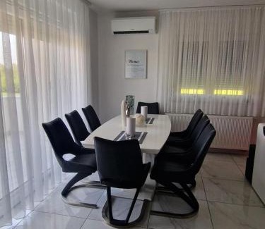 Kraljevec Sesvetski Villa | Villa Ema