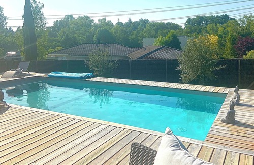 Bonnetan Villa | Villa en Bois Avec Piscine au sel à 15 min de Bordeaux