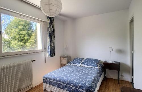 Jullouville House | Villa en bord de mer à Jullouville, accès direct plage, 6 chambres, jardin et barbecue - FR-1-361-496