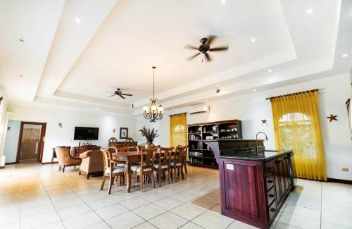 Bejuco Villa | Villa Encanto By Vacation Pura Vida