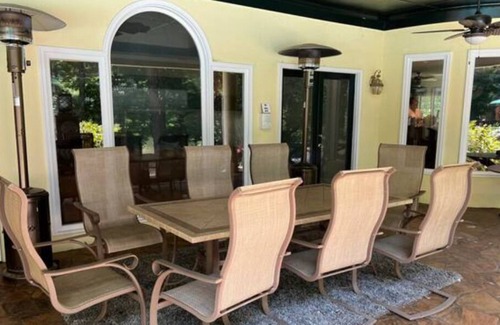 Conyers Villa | Villa Encanto-Lakefront-Pool/Spa. Near Atlanta