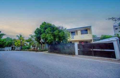 Thalapathpitiya Apartment | Villa Enchanté - Apartment in Nugegoda 2BR