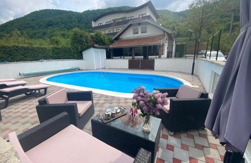 Lohovo House | Villa Enio