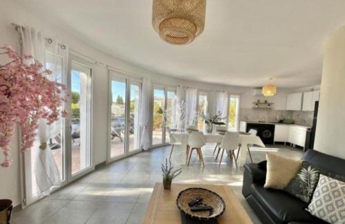 Bandol Villa | VILLA ENTIÈRE PORT et PLAGE BANDOL