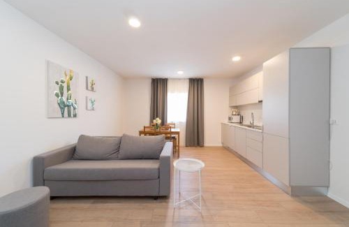 Vilanija Apartment | Villa Esea: Poolside Paradise & Relaxing Retreats