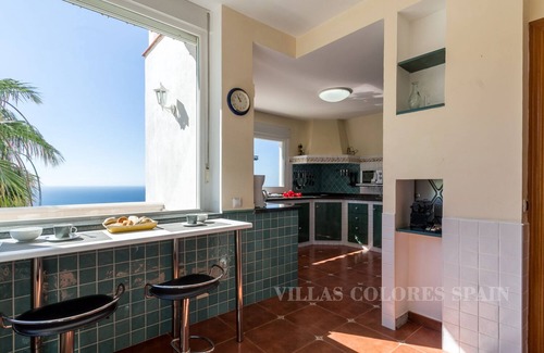 Salobrena Villa | Villa Esmeralda with private heated pool, sauna and great view