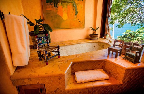 Amapas Villa | Villa Estrella Mar - Five Star Luxury - Staff - Private Pool - On the beach!