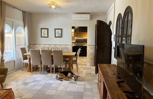 Puerto Rey Villa | Villa Evelina, Casa Independiente Cerca de la Playa