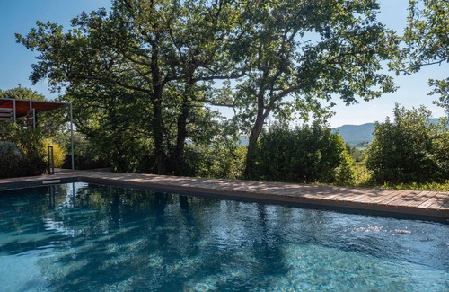 Servas Villa | Villa 'Face Au Mont Bouquet' with Private Pool, Wi-Fi and Air Conditioning