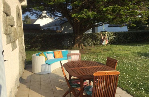 Saint-Gildas-de-Rhuys Villa | Villa familiale dans grand jardin arboré à 200 m de la plage et proche village.