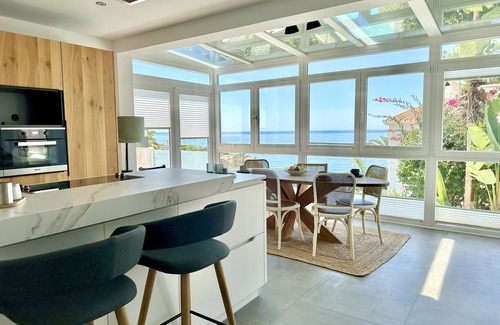 Chimenea Villa | Villa 'Family Burriana Beach' with Private Pool, Wi-Fi and Air Conditioning