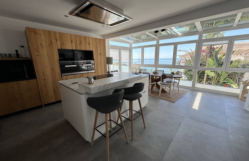 Chimenea Villa | Villa 'Family Burriana Beach' with Private Pool, Wi-Fi and Air Conditioning
