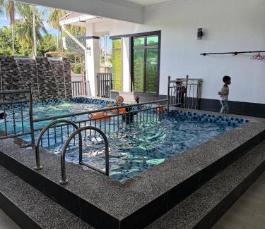 Kota Bharu Villa | Villa Family