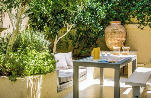 Argostoli Town Villa | Villa Fanari - This villa includes an private pool, WIFI & A/C