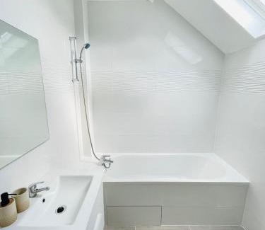 Coupvray Apartment | Villa Fantasia - 10 min Disneyland - 8 people