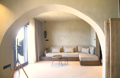 Naxos Hotel | Villa Faros Luxury Apartments & Suites