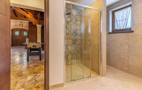 Pazin Villa | Villa & Ferienwohnung Rosa