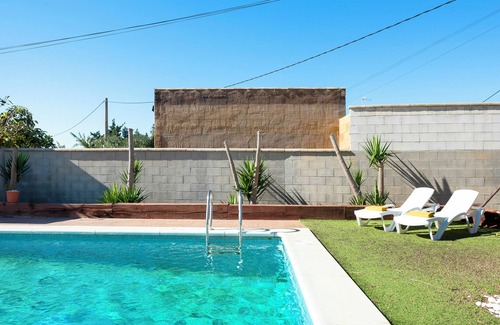 Conil de la Frontera House | Villa 'Fernando' with Private Pool, Private Terrace and Wi-Fi