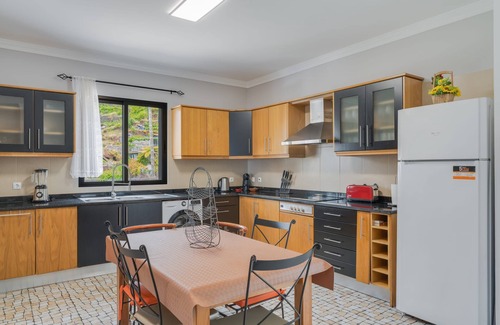 Santa Cruz Apartment | Villa Flor in Santa Cruz
