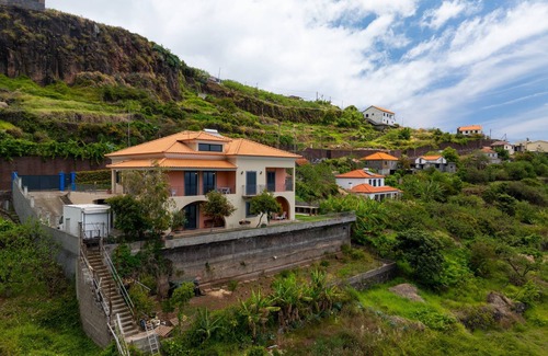 Santa Cruz Apartment | Villa Flor in Santa Cruz