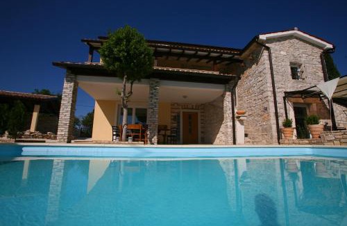 Manjadvorci Villa | Villa Flores