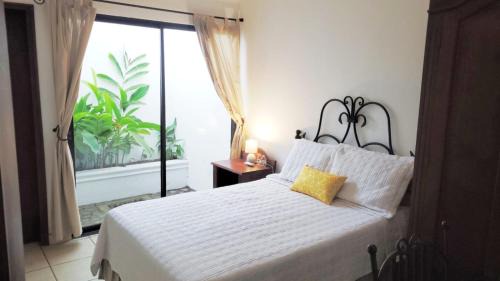 Villa Fontana Hotel | Villa Fontana Nesthost Stays